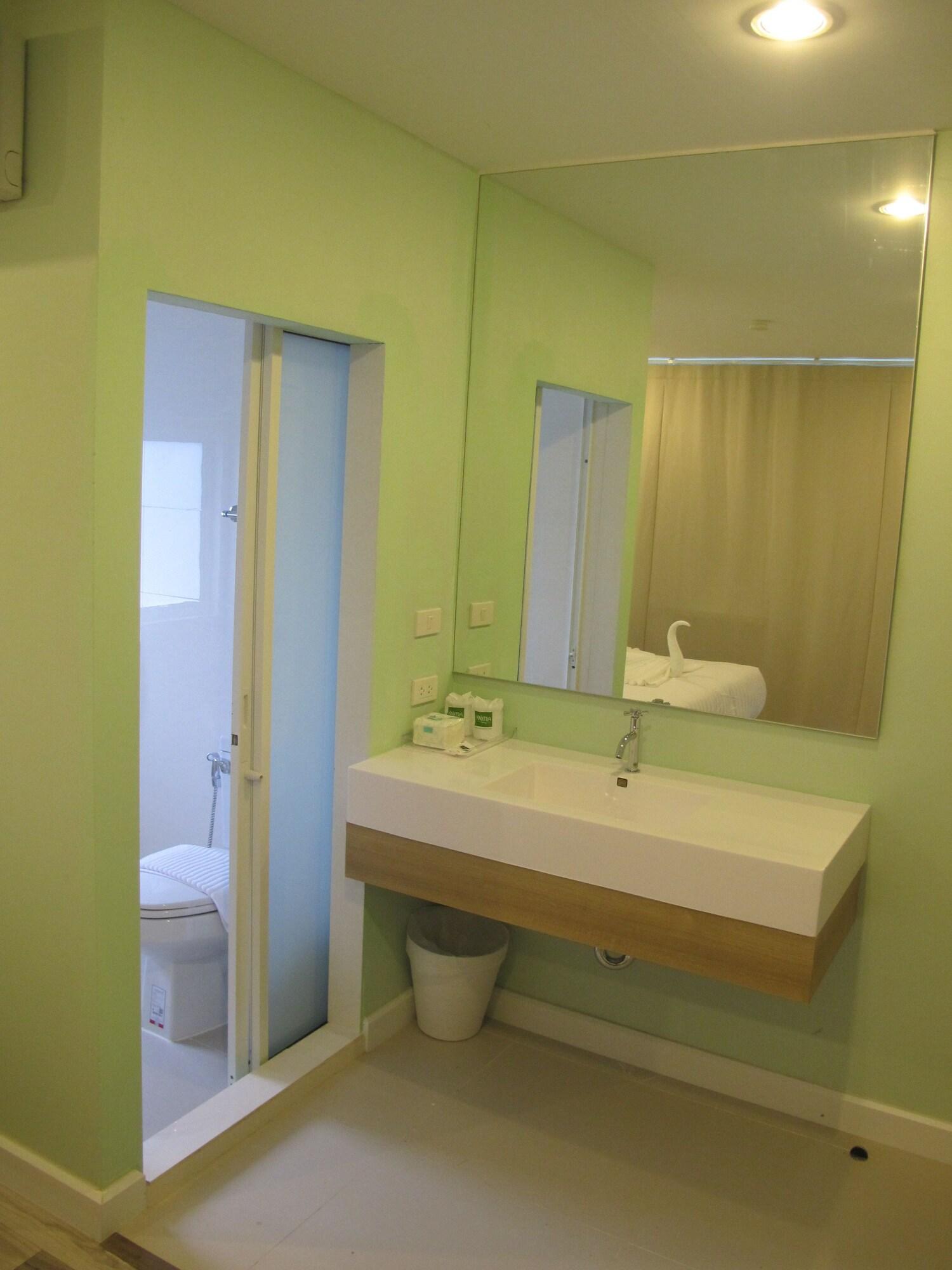 Nantra Hua Hin Hotel Exterior photo