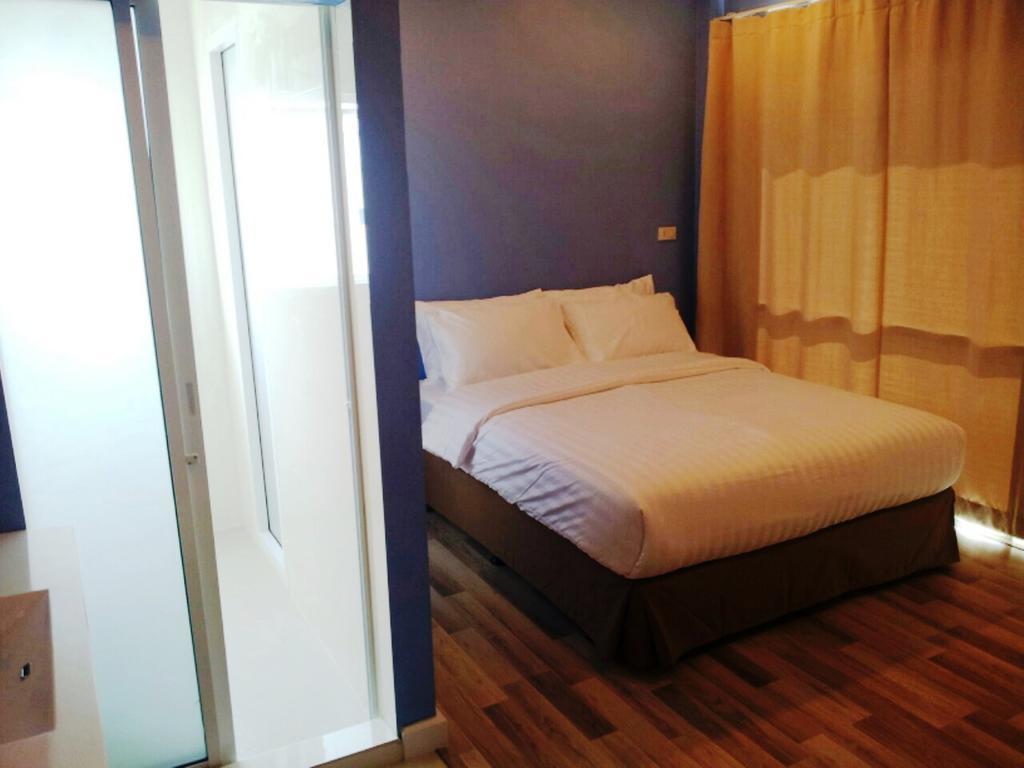 Nantra Hua Hin Hotel Exterior photo