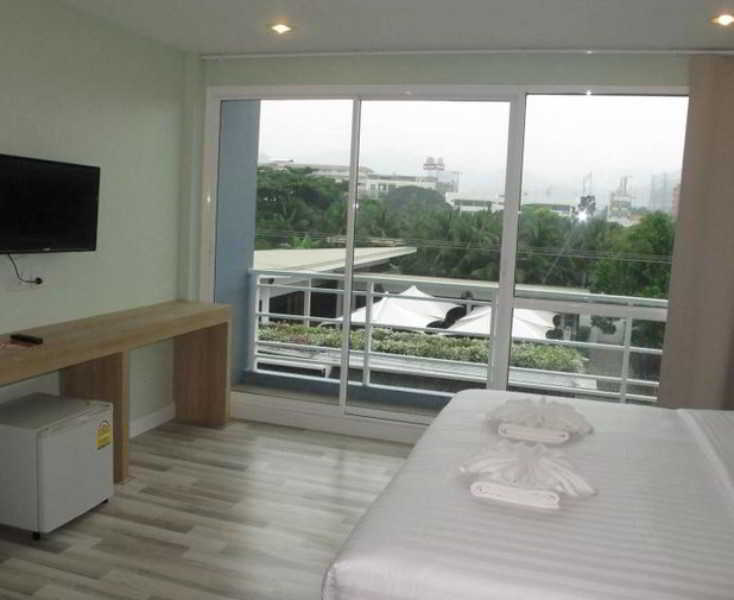 Nantra Hua Hin Hotel Exterior photo